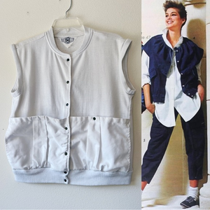 Vintage 80’s/90’s Womens white sleeveless snap button vest S